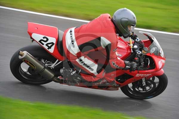 Motorcycle action photographs;cadwell;cadwell park photographs;event digital images;eventdigitalimages;motor racing louth lincolnshire;no limits trackday;peter wileman photography;trackday;trackday digital images;trackday photos