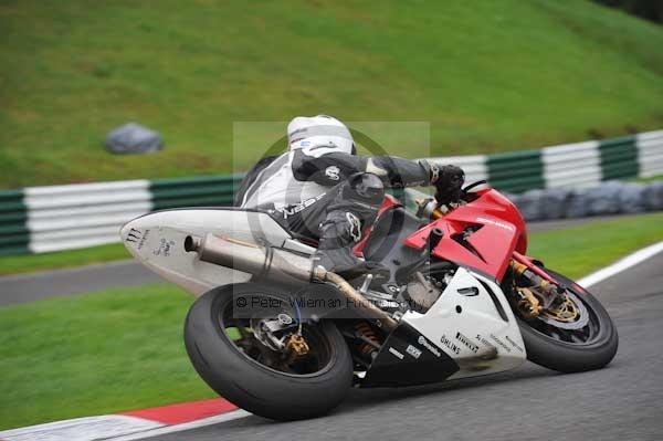 Motorcycle action photographs;cadwell;cadwell park photographs;event digital images;eventdigitalimages;motor racing louth lincolnshire;no limits trackday;peter wileman photography;trackday;trackday digital images;trackday photos