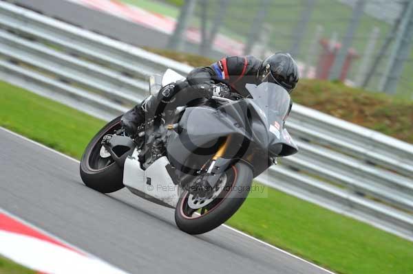 Motorcycle action photographs;Trackday digital images;brands;brands hatch photographs;event digital images;eventdigitalimages;motor racing london;no limits trackday;peter wileman photography;trackday;trackday photos