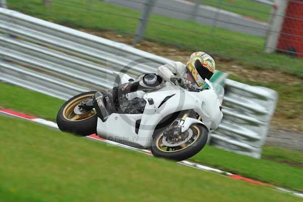 Motorcycle action photographs;Trackday digital images;brands;brands hatch photographs;event digital images;eventdigitalimages;motor racing london;no limits trackday;peter wileman photography;trackday;trackday photos