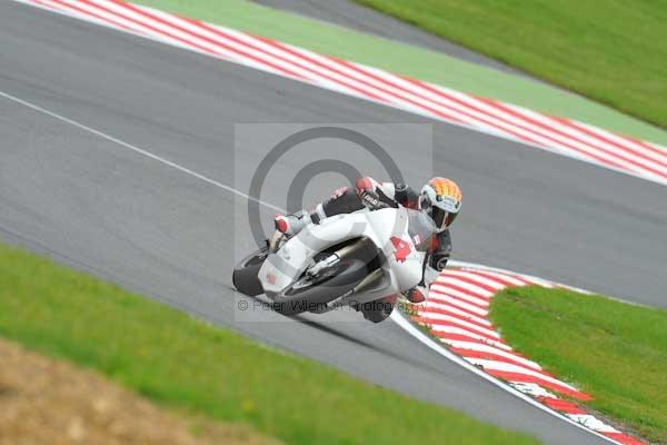 Motorcycle action photographs;Trackday digital images;brands;brands hatch photographs;event digital images;eventdigitalimages;motor racing london;no limits trackday;peter wileman photography;trackday;trackday photos