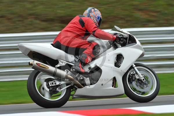 Motorcycle action photographs;Trackday digital images;brands;brands hatch photographs;event digital images;eventdigitalimages;motor racing london;no limits trackday;peter wileman photography;trackday;trackday photos