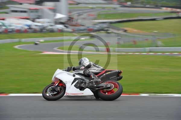 Motorcycle action photographs;Trackday digital images;brands;brands hatch photographs;event digital images;eventdigitalimages;motor racing london;no limits trackday;peter wileman photography;trackday;trackday photos