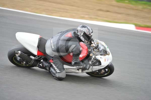 Motorcycle action photographs;Trackday digital images;brands;brands hatch photographs;event digital images;eventdigitalimages;motor racing london;no limits trackday;peter wileman photography;trackday;trackday photos