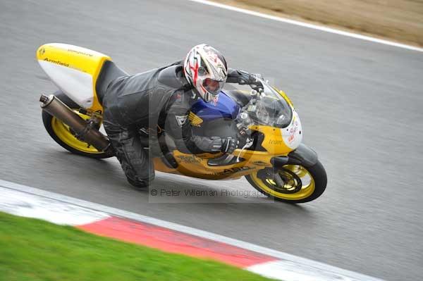 Motorcycle action photographs;Trackday digital images;brands;brands hatch photographs;event digital images;eventdigitalimages;motor racing london;no limits trackday;peter wileman photography;trackday;trackday photos