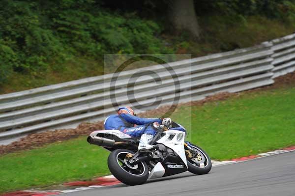 Motorcycle action photographs;Trackday digital images;brands;brands hatch photographs;event digital images;eventdigitalimages;motor racing london;no limits trackday;peter wileman photography;trackday;trackday photos