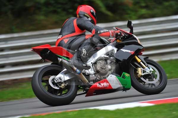Motorcycle action photographs;Trackday digital images;brands;brands hatch photographs;event digital images;eventdigitalimages;motor racing london;no limits trackday;peter wileman photography;trackday;trackday photos