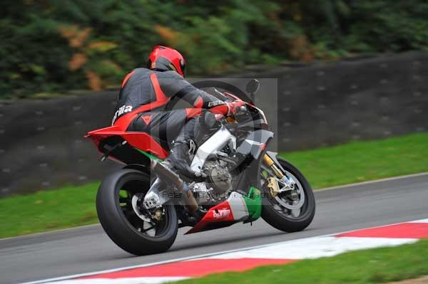 Motorcycle action photographs;Trackday digital images;brands;brands hatch photographs;event digital images;eventdigitalimages;motor racing london;no limits trackday;peter wileman photography;trackday;trackday photos