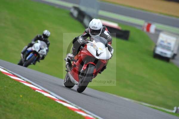 Motorcycle action photographs;Trackday digital images;brands;brands hatch photographs;event digital images;eventdigitalimages;motor racing london;no limits trackday;peter wileman photography;trackday;trackday photos