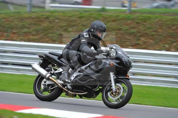 Motorcycle action photographs;Trackday digital images;brands;brands hatch photographs;event digital images;eventdigitalimages;motor racing london;no limits trackday;peter wileman photography;trackday;trackday photos