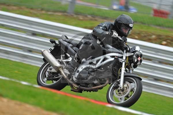 Motorcycle action photographs;Trackday digital images;brands;brands hatch photographs;event digital images;eventdigitalimages;motor racing london;no limits trackday;peter wileman photography;trackday;trackday photos