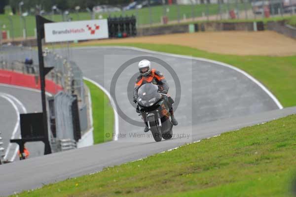 Motorcycle action photographs;Trackday digital images;brands;brands hatch photographs;event digital images;eventdigitalimages;motor racing london;no limits trackday;peter wileman photography;trackday;trackday photos