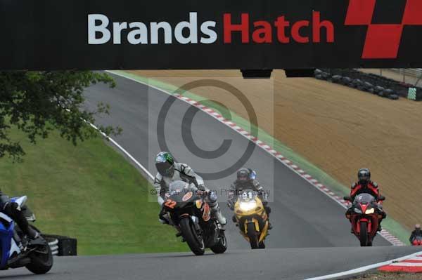 Motorcycle action photographs;Trackday digital images;brands;brands hatch photographs;event digital images;eventdigitalimages;motor racing london;no limits trackday;peter wileman photography;trackday;trackday photos