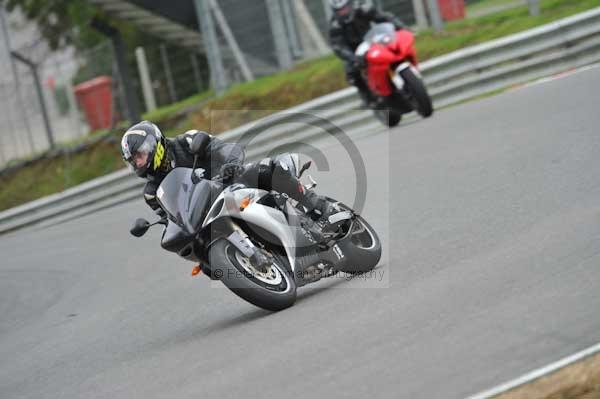 Motorcycle action photographs;Trackday digital images;brands;brands hatch photographs;event digital images;eventdigitalimages;motor racing london;no limits trackday;peter wileman photography;trackday;trackday photos