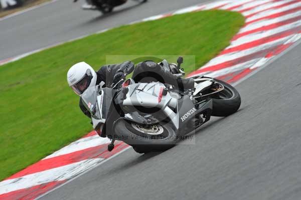 Motorcycle action photographs;Trackday digital images;brands;brands hatch photographs;event digital images;eventdigitalimages;motor racing london;no limits trackday;peter wileman photography;trackday;trackday photos