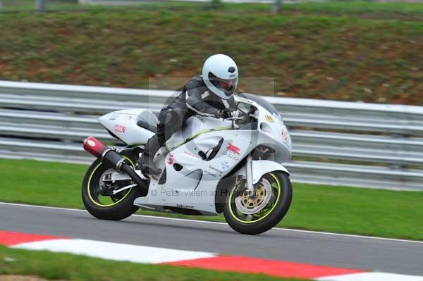 Motorcycle action photographs;Trackday digital images;brands;brands hatch photographs;event digital images;eventdigitalimages;motor racing london;no limits trackday;peter wileman photography;trackday;trackday photos