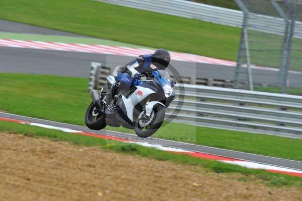 Motorcycle action photographs;Trackday digital images;brands;brands hatch photographs;event digital images;eventdigitalimages;motor racing london;no limits trackday;peter wileman photography;trackday;trackday photos