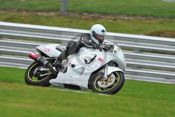 Motorcycle action photographs;Trackday digital images;brands;brands hatch photographs;event digital images;eventdigitalimages;motor racing london;no limits trackday;peter wileman photography;trackday;trackday photos