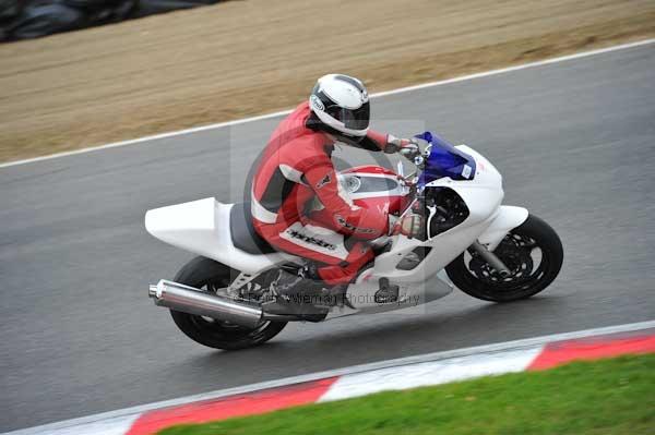 Motorcycle action photographs;Trackday digital images;brands;brands hatch photographs;event digital images;eventdigitalimages;motor racing london;no limits trackday;peter wileman photography;trackday;trackday photos