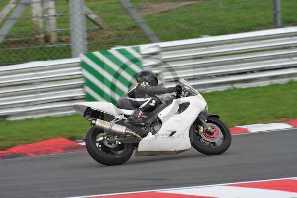 Motorcycle action photographs;Trackday digital images;brands;brands hatch photographs;event digital images;eventdigitalimages;motor racing london;no limits trackday;peter wileman photography;trackday;trackday photos