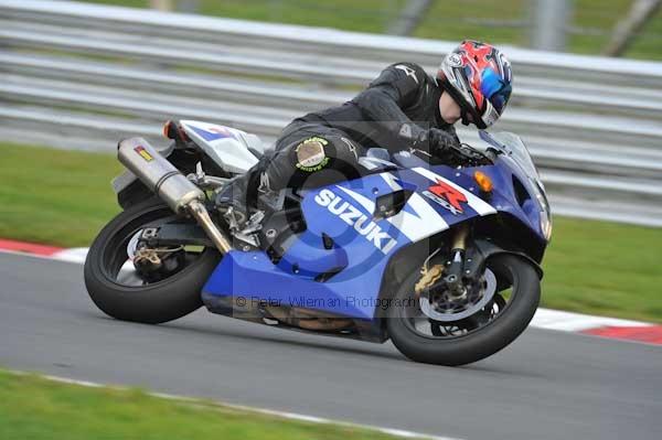 Motorcycle action photographs;Trackday digital images;brands;brands hatch photographs;event digital images;eventdigitalimages;motor racing london;no limits trackday;peter wileman photography;trackday;trackday photos