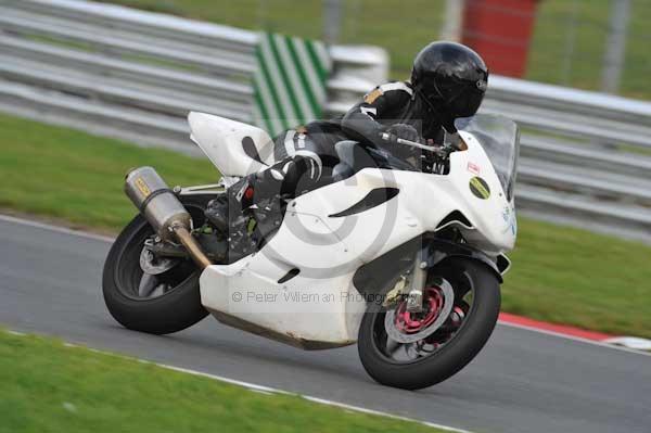 Motorcycle action photographs;Trackday digital images;brands;brands hatch photographs;event digital images;eventdigitalimages;motor racing london;no limits trackday;peter wileman photography;trackday;trackday photos