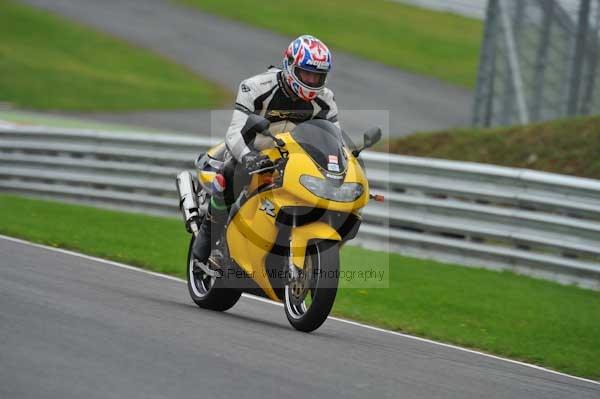 Motorcycle action photographs;Trackday digital images;brands;brands hatch photographs;event digital images;eventdigitalimages;motor racing london;no limits trackday;peter wileman photography;trackday;trackday photos