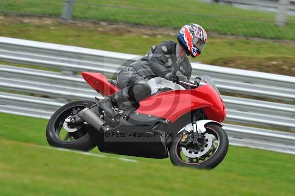 Motorcycle action photographs;Trackday digital images;brands;brands hatch photographs;event digital images;eventdigitalimages;motor racing london;no limits trackday;peter wileman photography;trackday;trackday photos