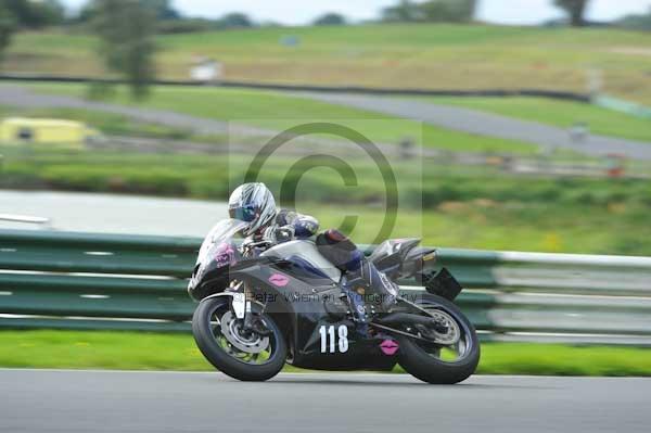 Mallory park Leicestershire;Mallory park photographs;Motorcycle action photographs;event digital images;eventdigitalimages;mallory park;no limits trackday;peter wileman photography;trackday;trackday digital images;trackday photos