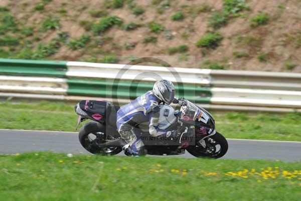 Mallory park Leicestershire;Mallory park photographs;Motorcycle action photographs;event digital images;eventdigitalimages;mallory park;no limits trackday;peter wileman photography;trackday;trackday digital images;trackday photos