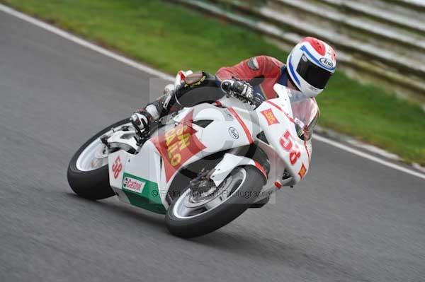 Mallory park Leicestershire;Mallory park photographs;Motorcycle action photographs;event digital images;eventdigitalimages;mallory park;no limits trackday;peter wileman photography;trackday;trackday digital images;trackday photos