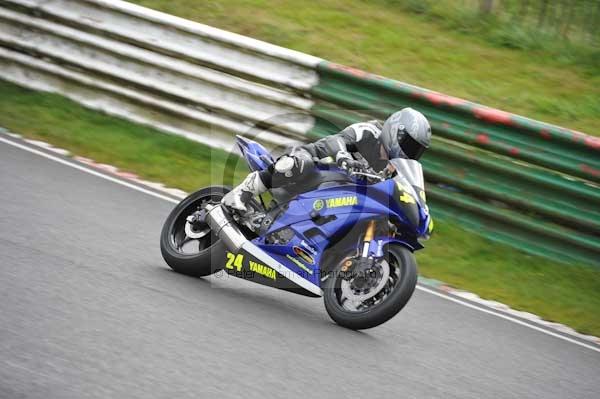 Mallory park Leicestershire;Mallory park photographs;Motorcycle action photographs;event digital images;eventdigitalimages;mallory park;no limits trackday;peter wileman photography;trackday;trackday digital images;trackday photos