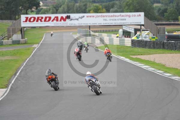 Mallory park Leicestershire;Mallory park photographs;Motorcycle action photographs;event digital images;eventdigitalimages;mallory park;no limits trackday;peter wileman photography;trackday;trackday digital images;trackday photos