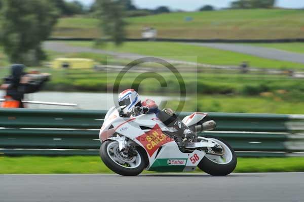 Mallory park Leicestershire;Mallory park photographs;Motorcycle action photographs;event digital images;eventdigitalimages;mallory park;no limits trackday;peter wileman photography;trackday;trackday digital images;trackday photos