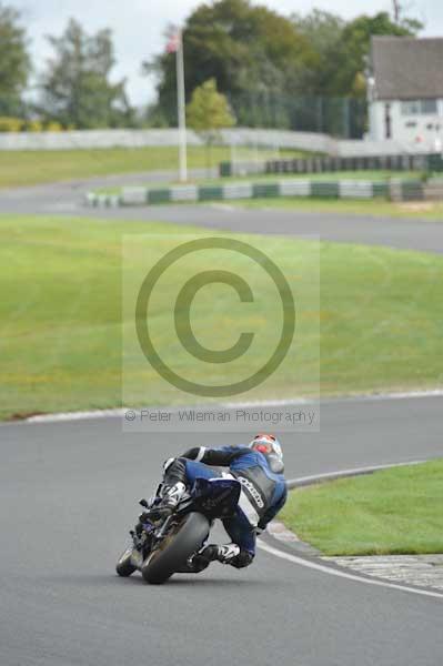 Mallory park Leicestershire;Mallory park photographs;Motorcycle action photographs;event digital images;eventdigitalimages;mallory park;no limits trackday;peter wileman photography;trackday;trackday digital images;trackday photos