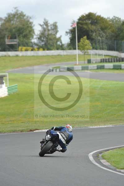 Mallory park Leicestershire;Mallory park photographs;Motorcycle action photographs;event digital images;eventdigitalimages;mallory park;no limits trackday;peter wileman photography;trackday;trackday digital images;trackday photos
