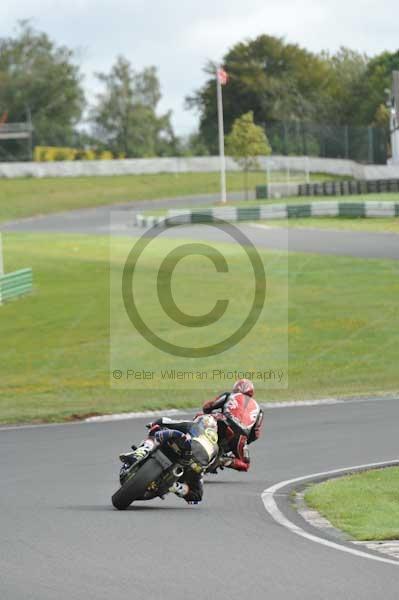 Mallory park Leicestershire;Mallory park photographs;Motorcycle action photographs;event digital images;eventdigitalimages;mallory park;no limits trackday;peter wileman photography;trackday;trackday digital images;trackday photos