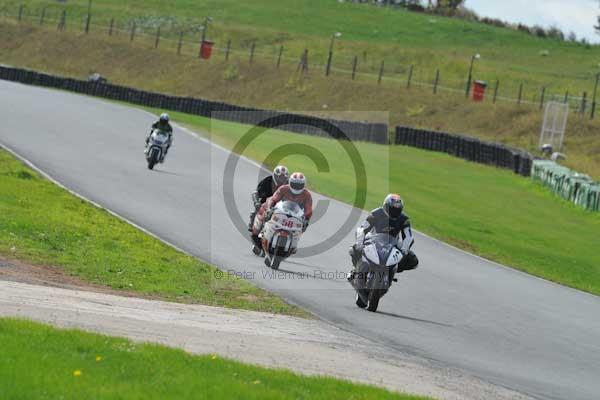 Mallory park Leicestershire;Mallory park photographs;Motorcycle action photographs;event digital images;eventdigitalimages;mallory park;no limits trackday;peter wileman photography;trackday;trackday digital images;trackday photos
