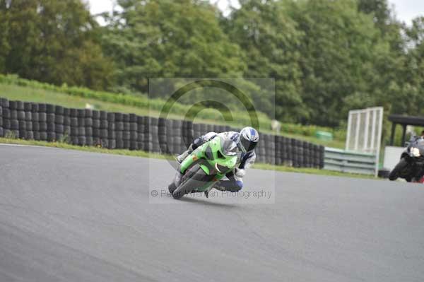 Mallory park Leicestershire;Mallory park photographs;Motorcycle action photographs;event digital images;eventdigitalimages;mallory park;no limits trackday;peter wileman photography;trackday;trackday digital images;trackday photos