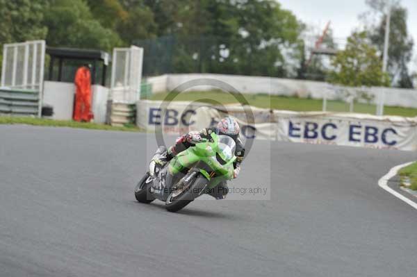 Mallory park Leicestershire;Mallory park photographs;Motorcycle action photographs;event digital images;eventdigitalimages;mallory park;no limits trackday;peter wileman photography;trackday;trackday digital images;trackday photos
