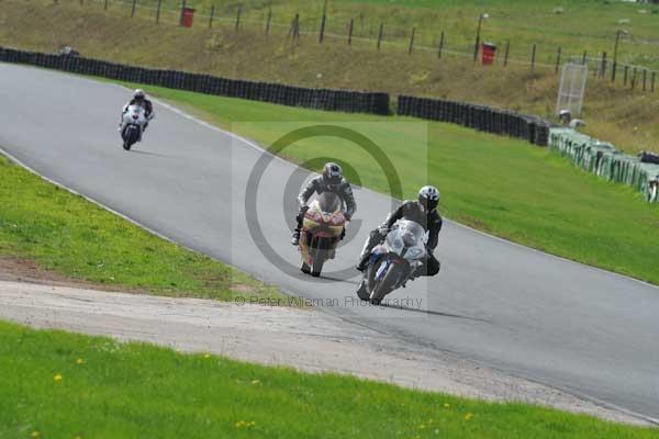 Mallory park Leicestershire;Mallory park photographs;Motorcycle action photographs;event digital images;eventdigitalimages;mallory park;no limits trackday;peter wileman photography;trackday;trackday digital images;trackday photos