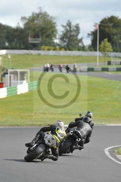 Mallory park Leicestershire;Mallory park photographs;Motorcycle action photographs;event digital images;eventdigitalimages;mallory park;no limits trackday;peter wileman photography;trackday;trackday digital images;trackday photos