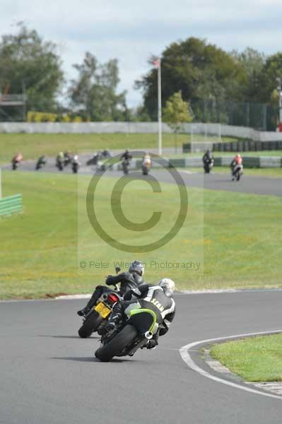 Mallory park Leicestershire;Mallory park photographs;Motorcycle action photographs;event digital images;eventdigitalimages;mallory park;no limits trackday;peter wileman photography;trackday;trackday digital images;trackday photos