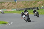 Mallory-park-Leicestershire;Mallory-park-photographs;Motorcycle-action-photographs;event-digital-images;eventdigitalimages;mallory-park;no-limits-trackday;peter-wileman-photography;trackday;trackday-digital-images;trackday-photos