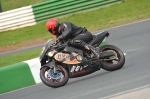 Mallory-park-Leicestershire;Mallory-park-photographs;Motorcycle-action-photographs;event-digital-images;eventdigitalimages;mallory-park;no-limits-trackday;peter-wileman-photography;trackday;trackday-digital-images;trackday-photos