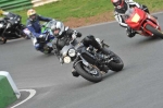 Mallory-park-Leicestershire;Mallory-park-photographs;Motorcycle-action-photographs;event-digital-images;eventdigitalimages;mallory-park;no-limits-trackday;peter-wileman-photography;trackday;trackday-digital-images;trackday-photos
