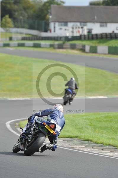 Mallory park Leicestershire;Mallory park photographs;Motorcycle action photographs;event digital images;eventdigitalimages;mallory park;no limits trackday;peter wileman photography;trackday;trackday digital images;trackday photos