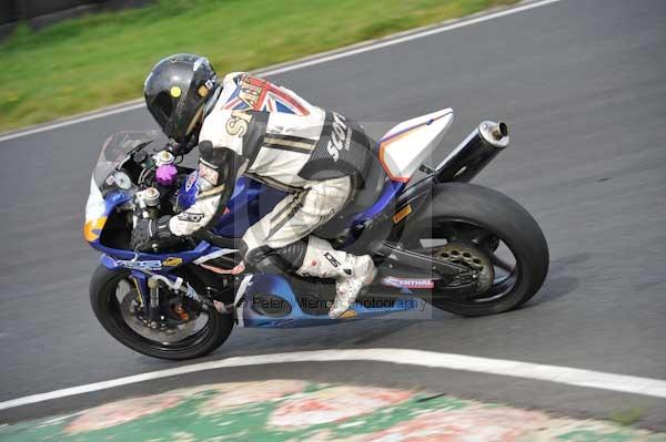 Mallory park Leicestershire;Mallory park photographs;Motorcycle action photographs;event digital images;eventdigitalimages;mallory park;no limits trackday;peter wileman photography;trackday;trackday digital images;trackday photos