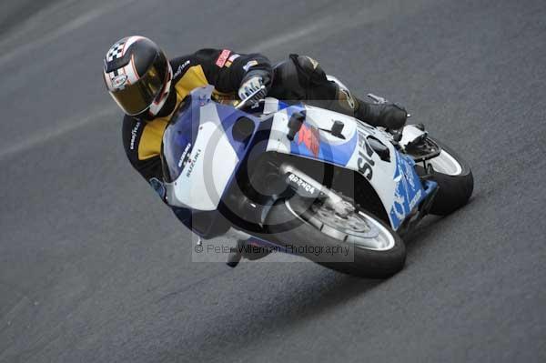 Mallory park Leicestershire;Mallory park photographs;Motorcycle action photographs;event digital images;eventdigitalimages;mallory park;no limits trackday;peter wileman photography;trackday;trackday digital images;trackday photos