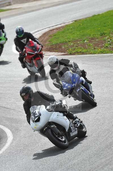 Mallory park Leicestershire;Mallory park photographs;Motorcycle action photographs;event digital images;eventdigitalimages;mallory park;no limits trackday;peter wileman photography;trackday;trackday digital images;trackday photos